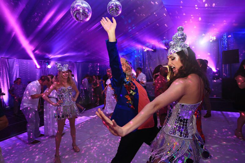 El mejor showman en la pista de baile