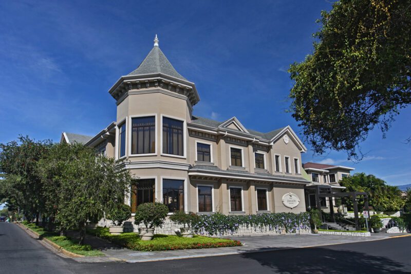 Hotel façade at morning - Grano de Oro Hotel | Cayuga Collection