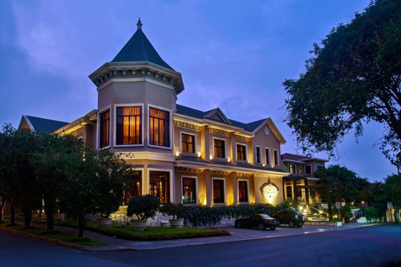 Façade at sunset - Grano de Oro Hotel | Cayuga Collection