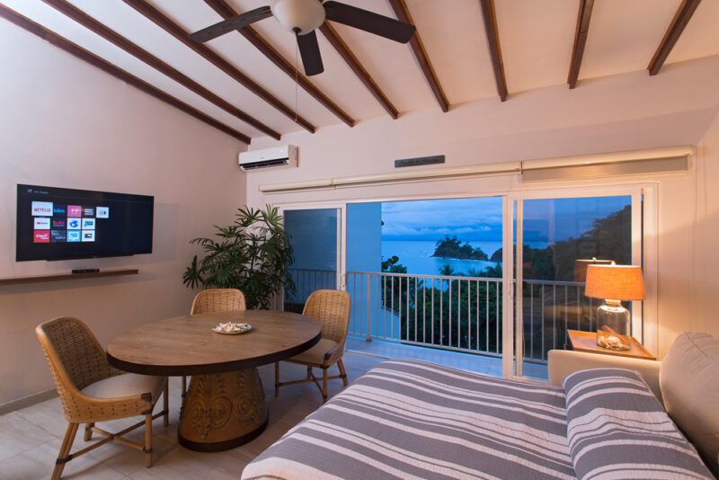 Ocean view apartment at Leonamar - Punta Leona