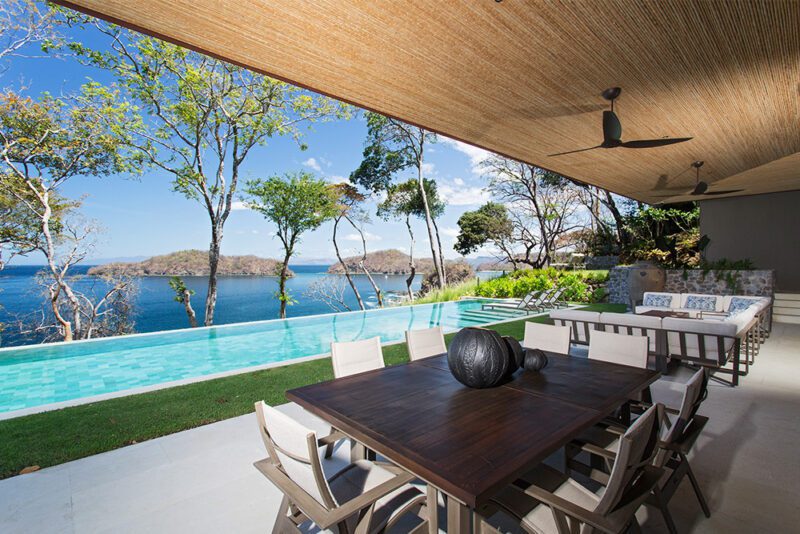 All about the view, blurred lines between interiors and exteriors, brings the landscape into the house - 8 Monos | Peninsula Papagayo